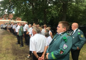 Schützenfest in Stadt: „Piedelpoggen“ bringen Einladung mit